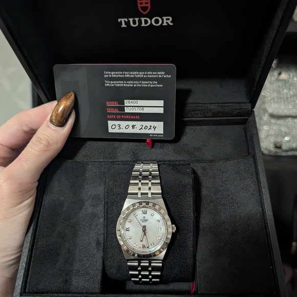 TUDOR Royal 34mm mother of pearl and diamond face - Picture 4 of 17